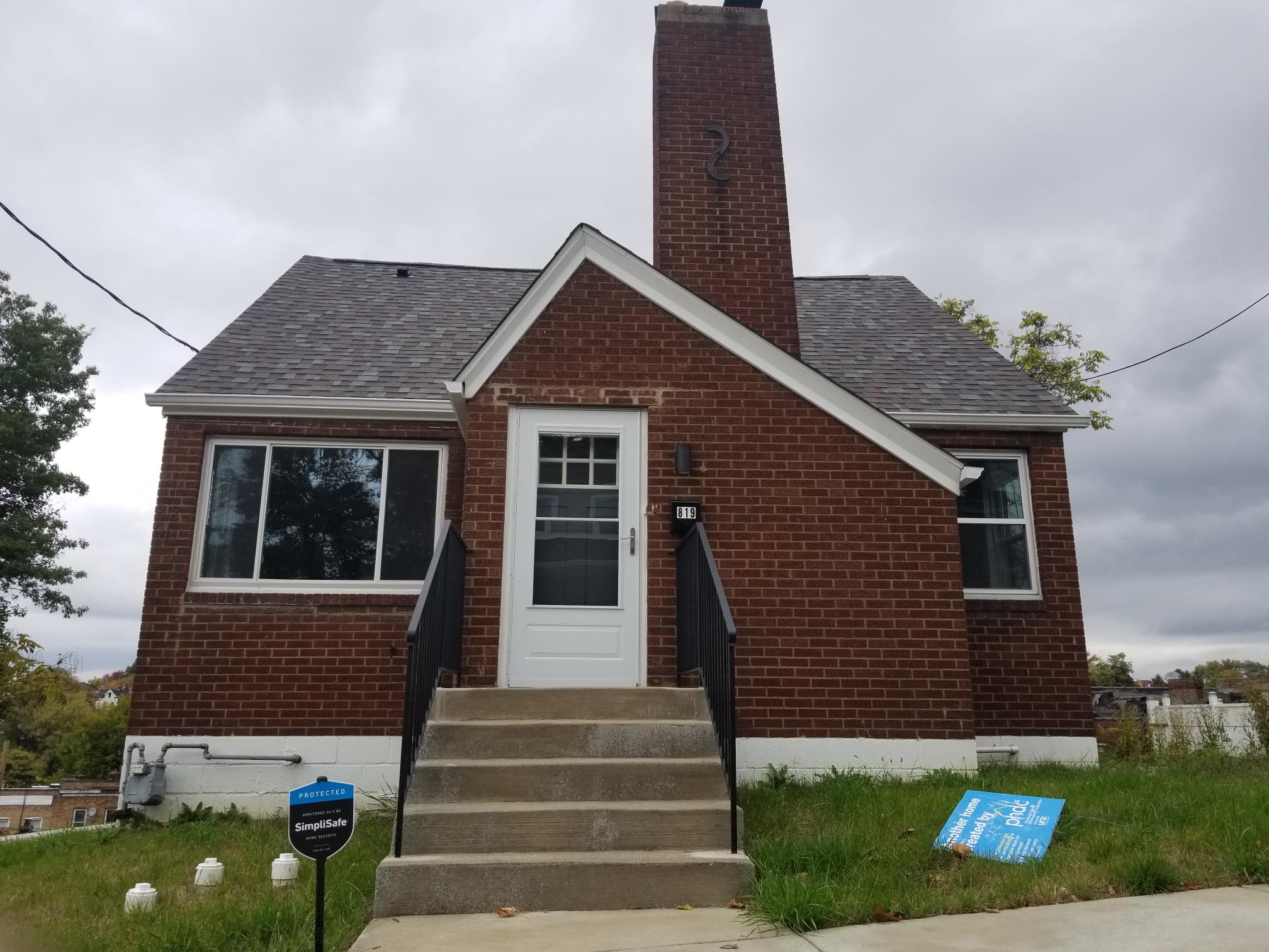 Front of 819 Shawnee Street. Property is completed and under contract.